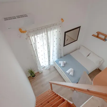 Aello Sea-seafront Apartamento *