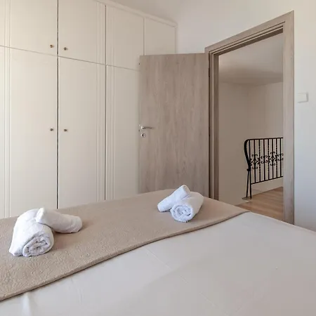 Aello Sea-seafront Apartament