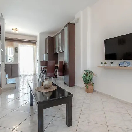 Aello Sea-seafront Apartament Skála Foúrkas