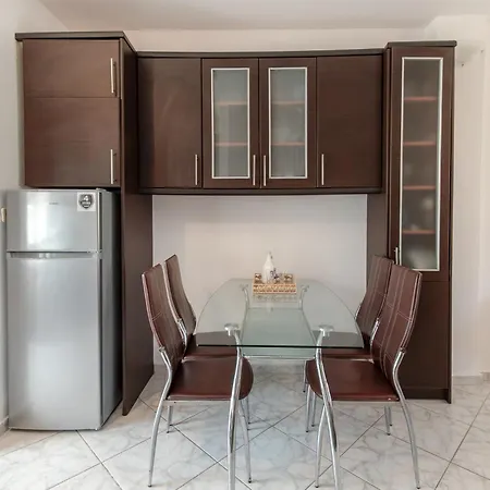 Aello Sea-seafront Apartament Skála Foúrkas