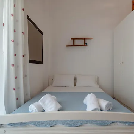 Apartament Aello Sea-seafront Skála Foúrkas