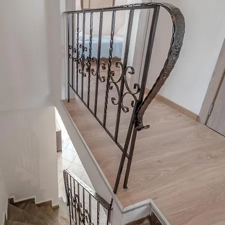 Aello Sea-seafront Apartament Skála Foúrkas