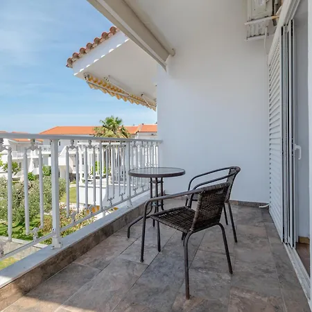 Apartament Aello Sea-seafront Skála Foúrkas